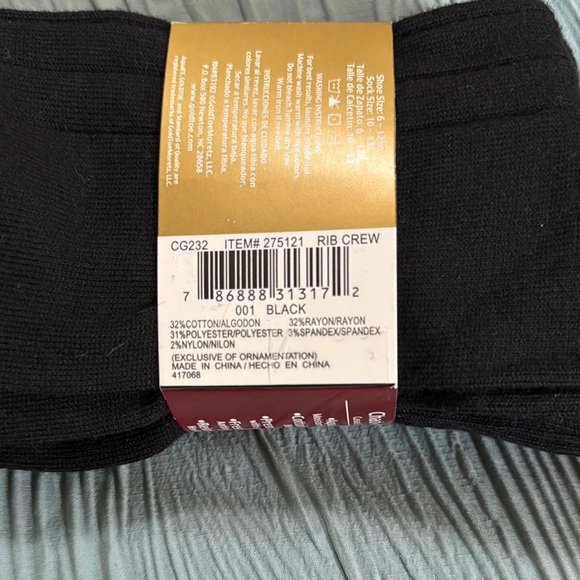 Men’s Gold Toe Black Dress Socks Crew Length (4 pair) - Picture 5 of 5